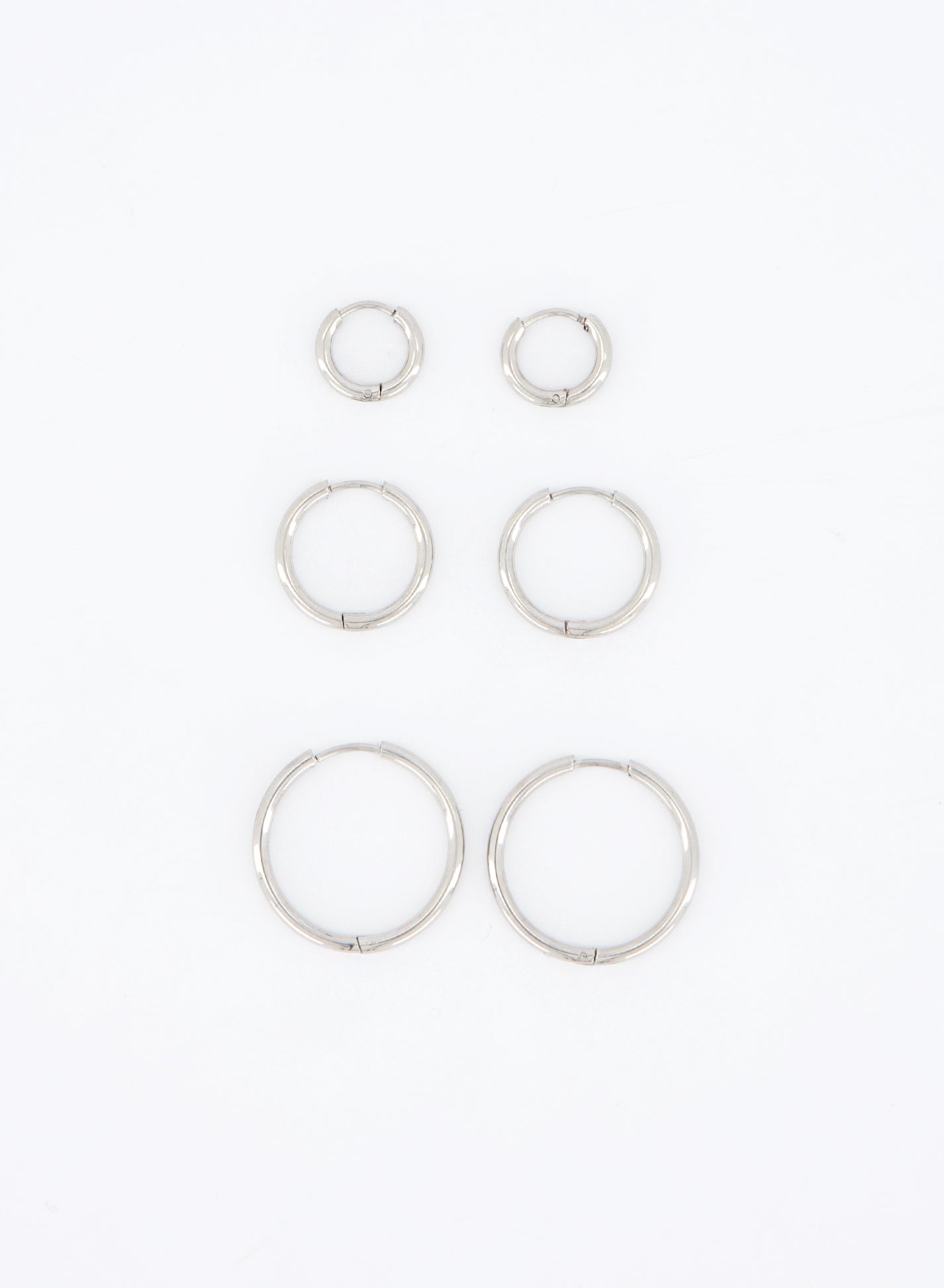 Basic Daily Hoop Earrings