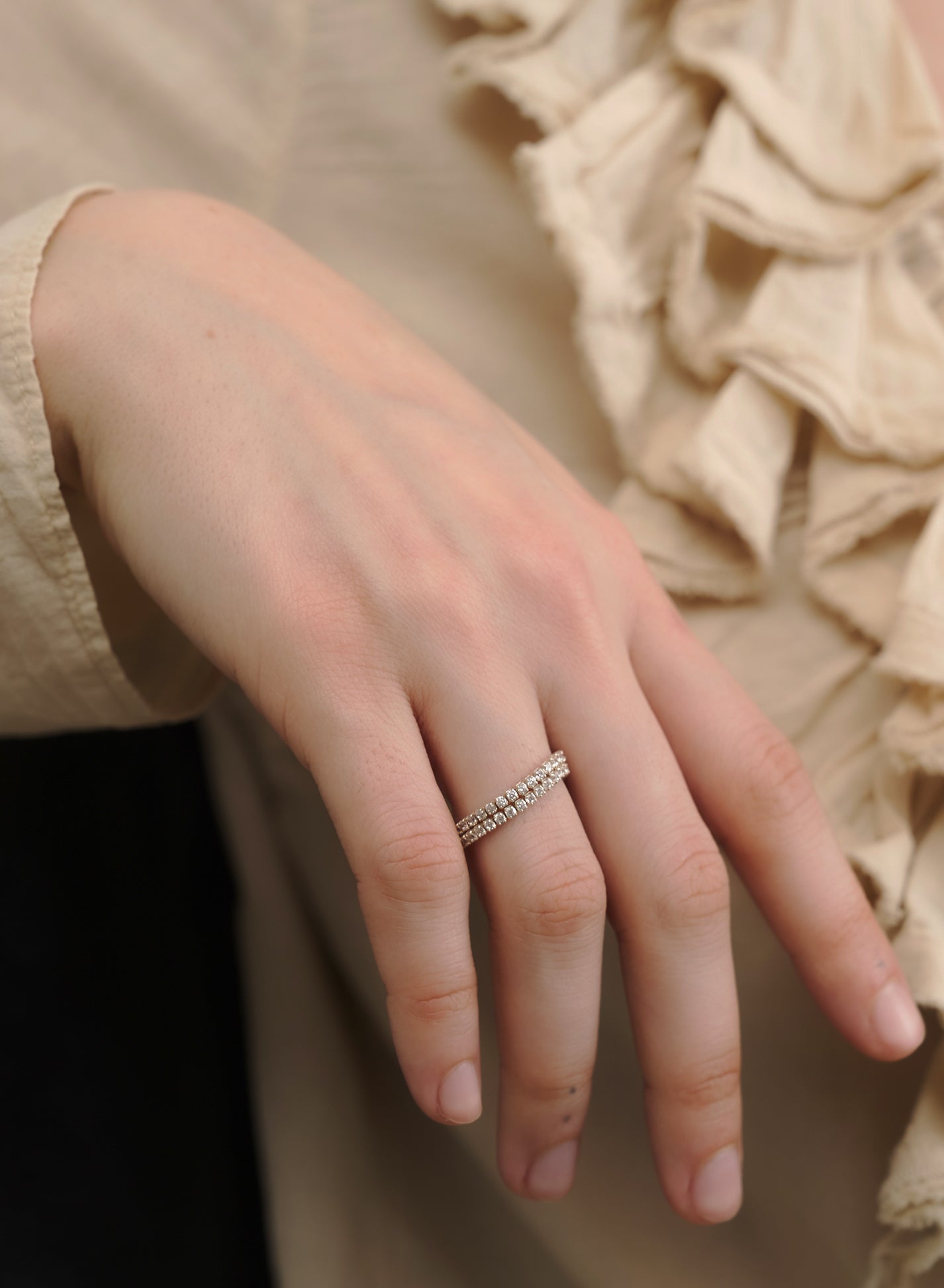 GEM TENNIS RINGS (BLACK/WHITE)