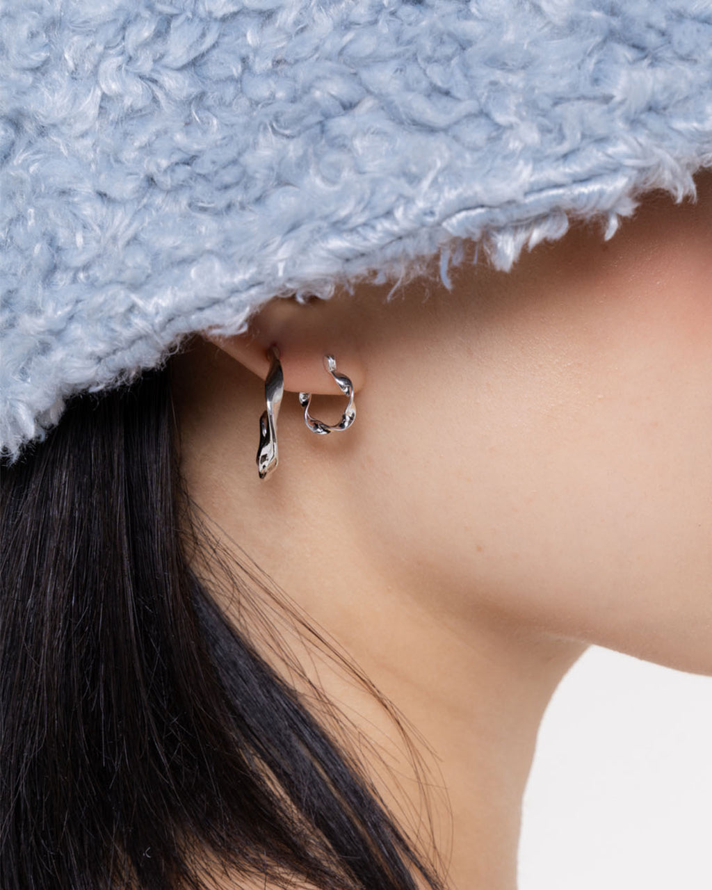 Wavy Hoops