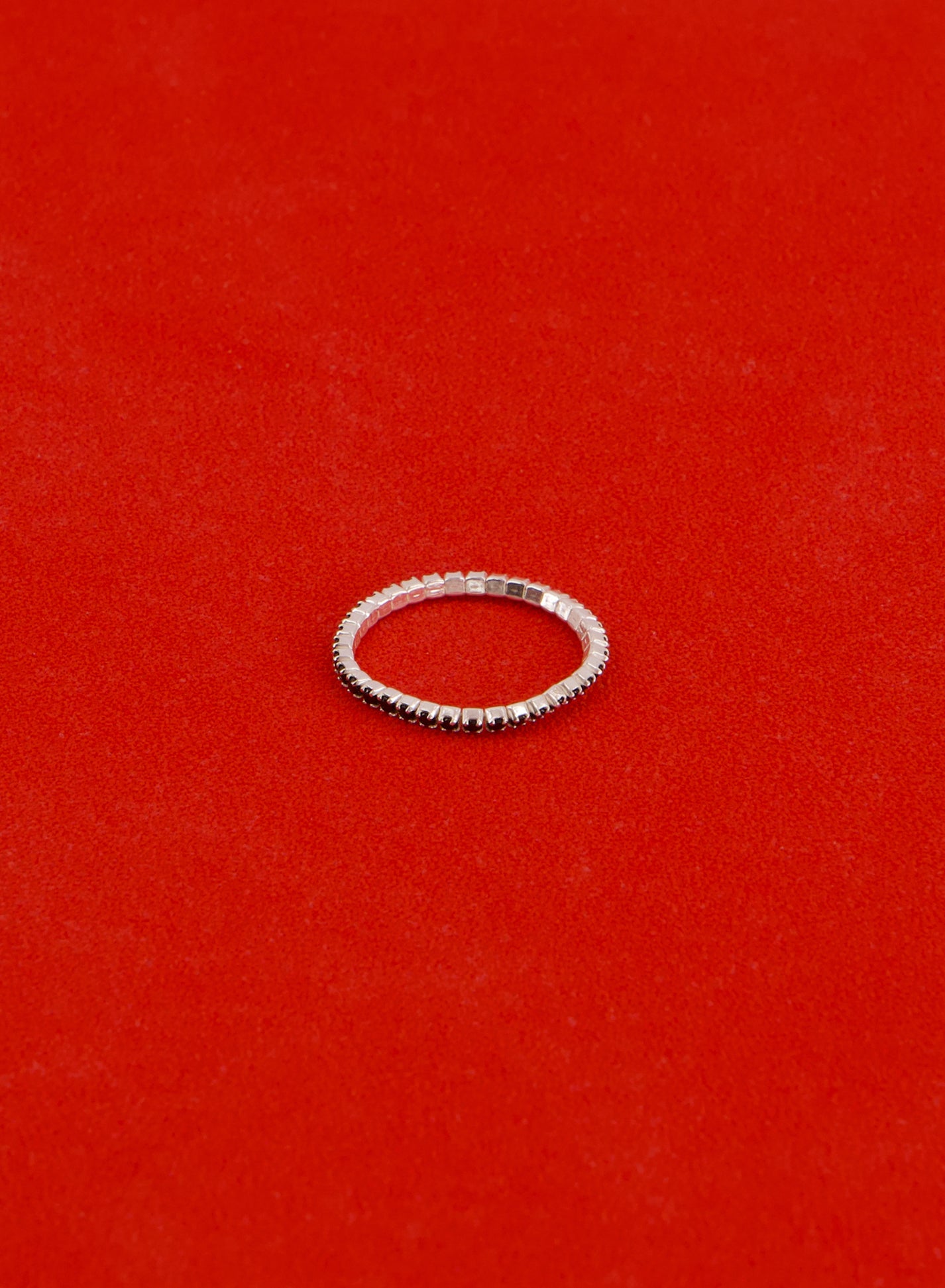 GEM TENNIS RINGS (BLACK/WHITE)