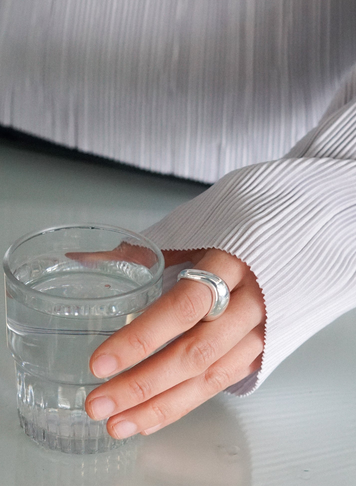 Fluid Curve Ring