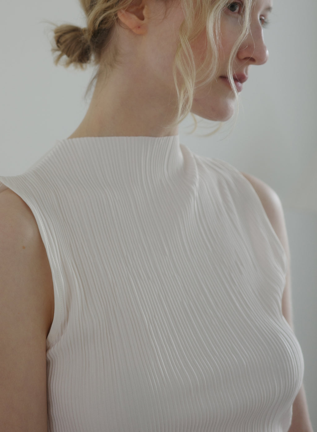 Pleated Sleeveless Top ii ㅡ Cream