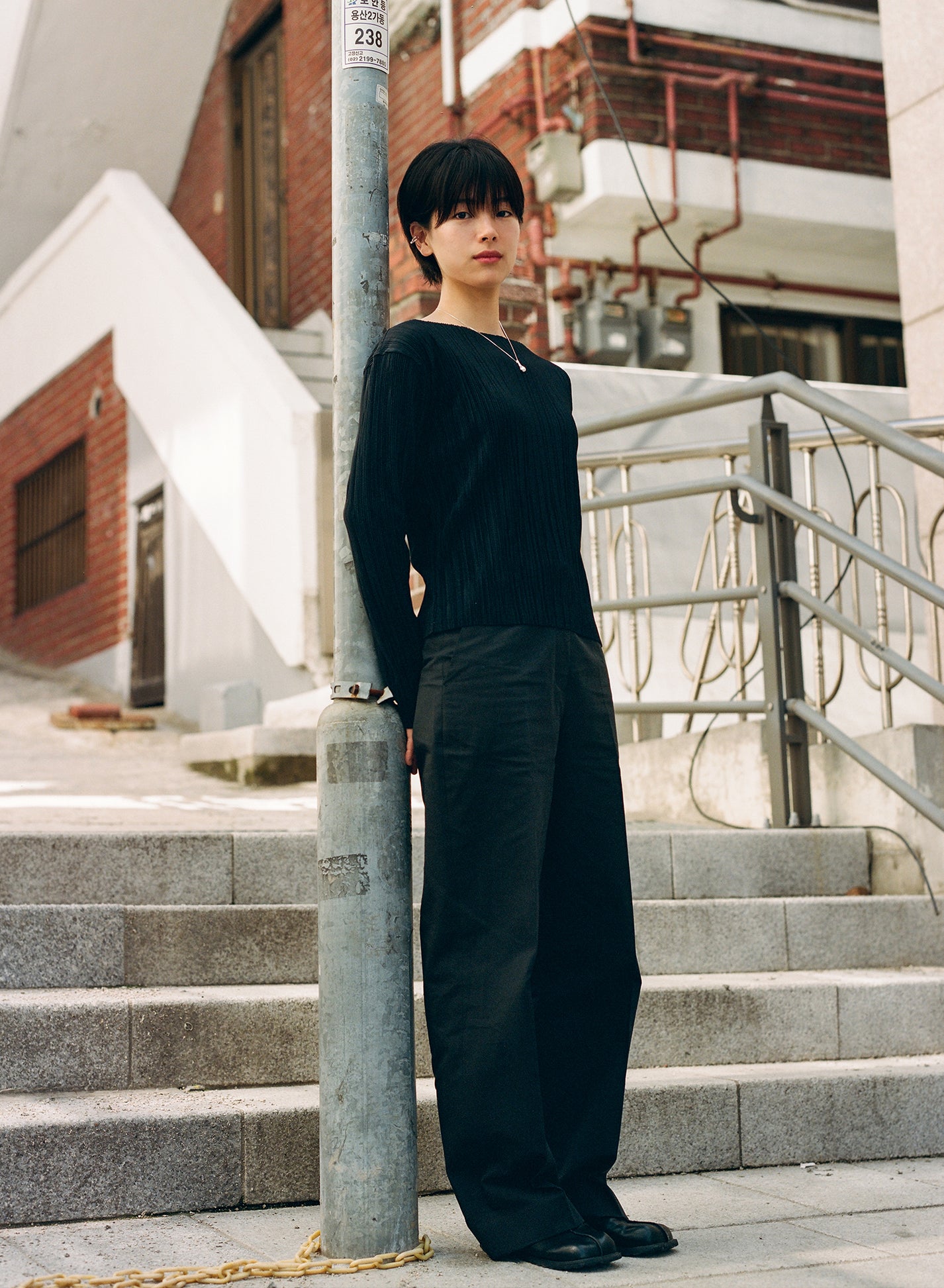 Soft Pleats Long-Sleeve Top ㅡ Black